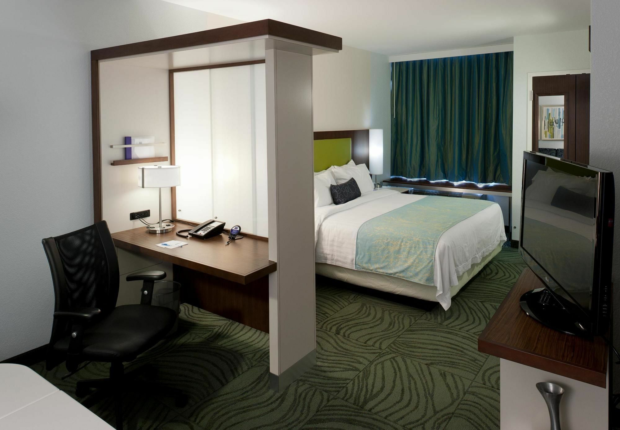 Springhill Suites Alexandria Southwest Екстер'єр фото
